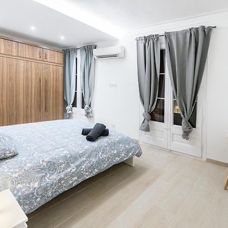 Sagrada Familia Apartments Барселона Екстериор снимка